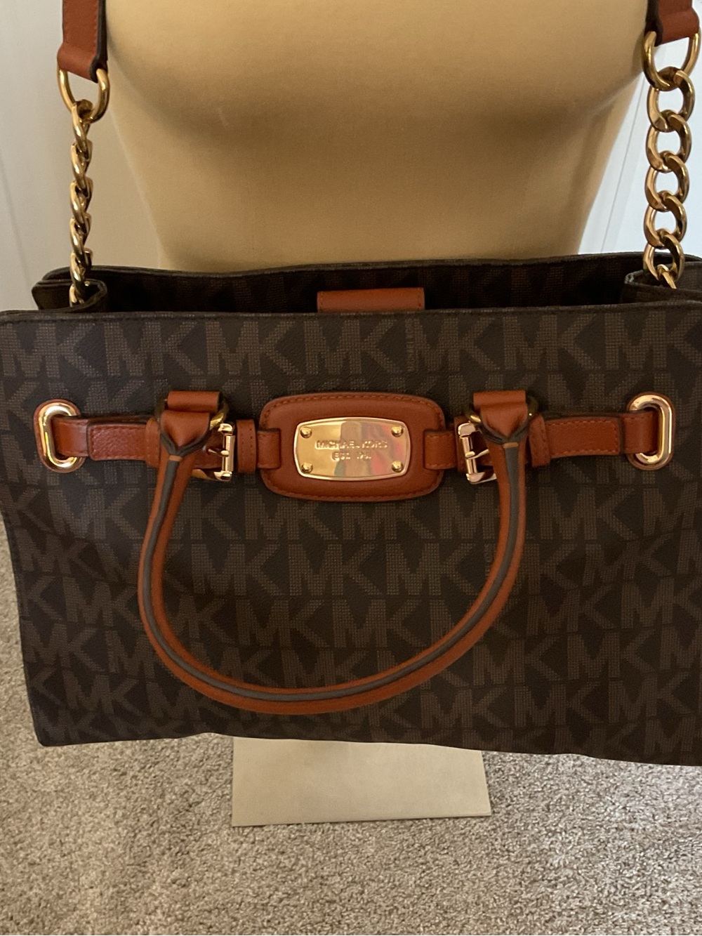 Michael Kors Signature Hamilton Handbag Purse Shoulder Bag Crossbody Brown